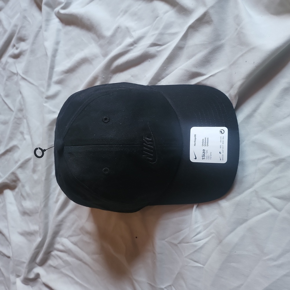 Nike unisex men  women tripple black adjustable strapback baseball cap hat